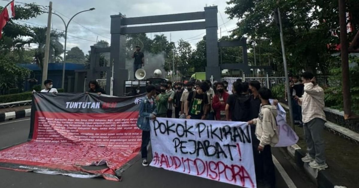 Mahasiswa Kepung Tegar Beriman, Tolak Proyek Videotron Rp120 Miliar yang Dinilai Tak Prioritas