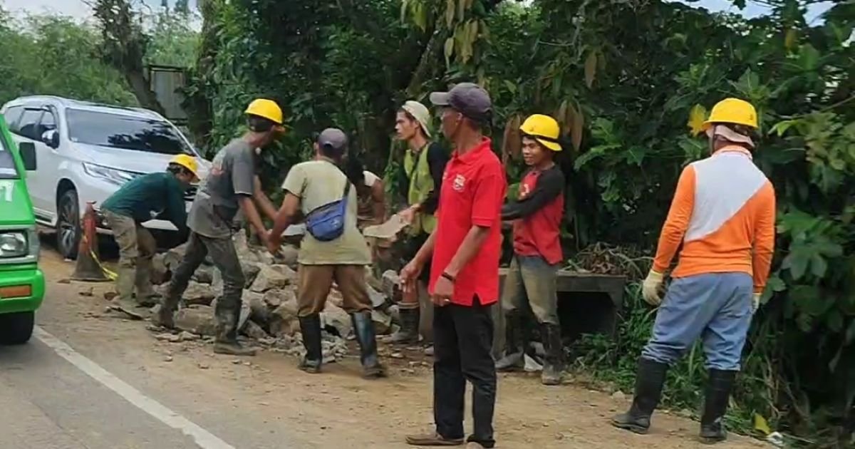 Foto:: Proyek DPT (bronjong) yang berada di jalan raya Cilebut, Sukaraja, Bogor.